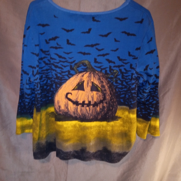 Take two pumpkins and bats Halloween shirt - Picture 3 of 3